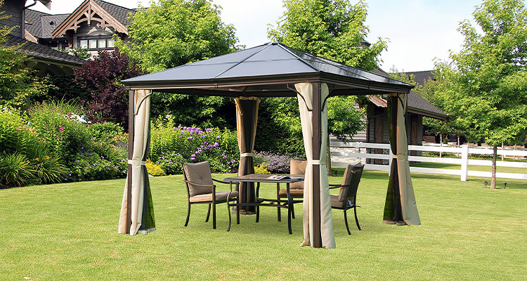 Tonnelle élégante : Votre refuge extérieur