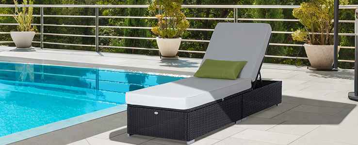 Bain de soleil en résine tressée