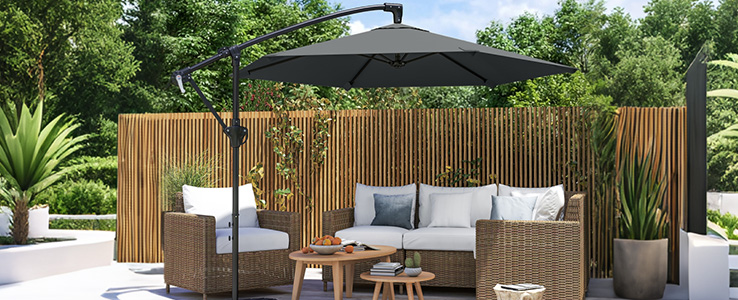 L’ultime gain de place : Le parasol déporté excentré