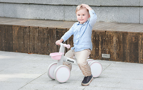 Dites adieu aux jouets encombrants et difficiles à transporter.