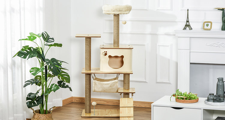 Ofrece entretenimiento a tu gato con un rascador