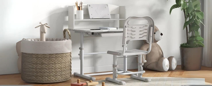 Conjunto de mesa y silla ajustables
