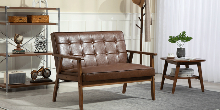 Sofá de material fácil de limpiar