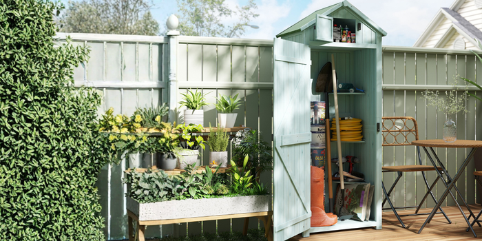 Abrigo com prateleiras