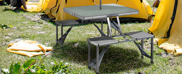 Mesa y sillas plegables de camping