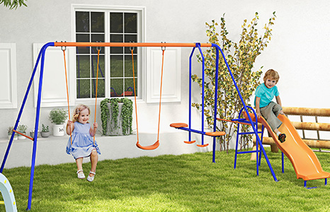 Baloiços e escorregas para crianças