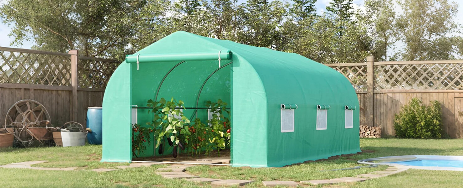 Sere spațioase de tip "Walk-In" cu rafturi integrate