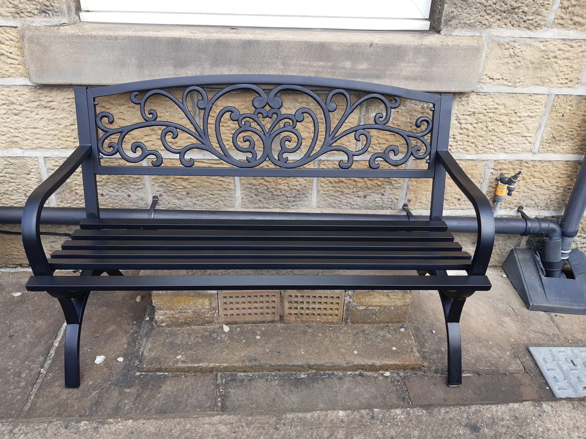 Panchina Da Giardino Outsunny - Metallo Nero, 127x60x85cm, Portata 240kg - Foto 5