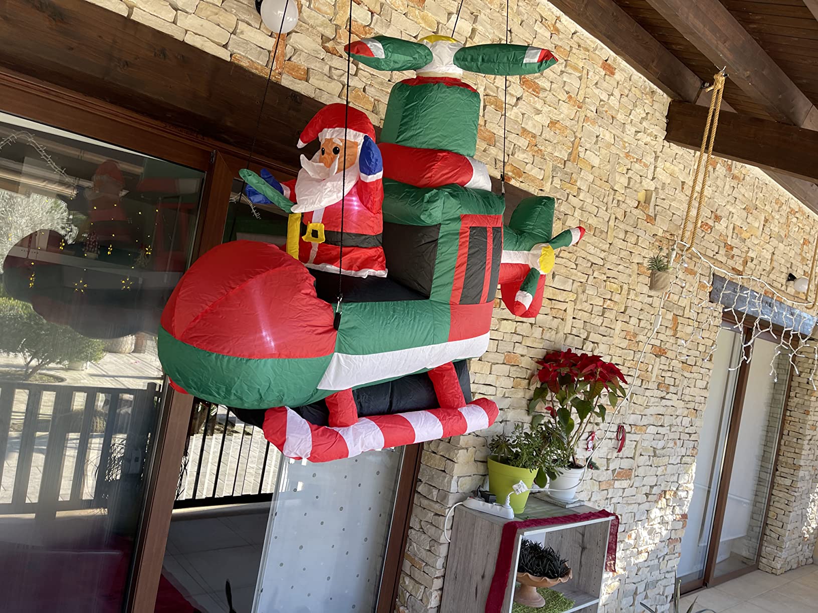 HOMCOM Babbo Natale Gonfiabile su Elicottero con 4 Luci LED e