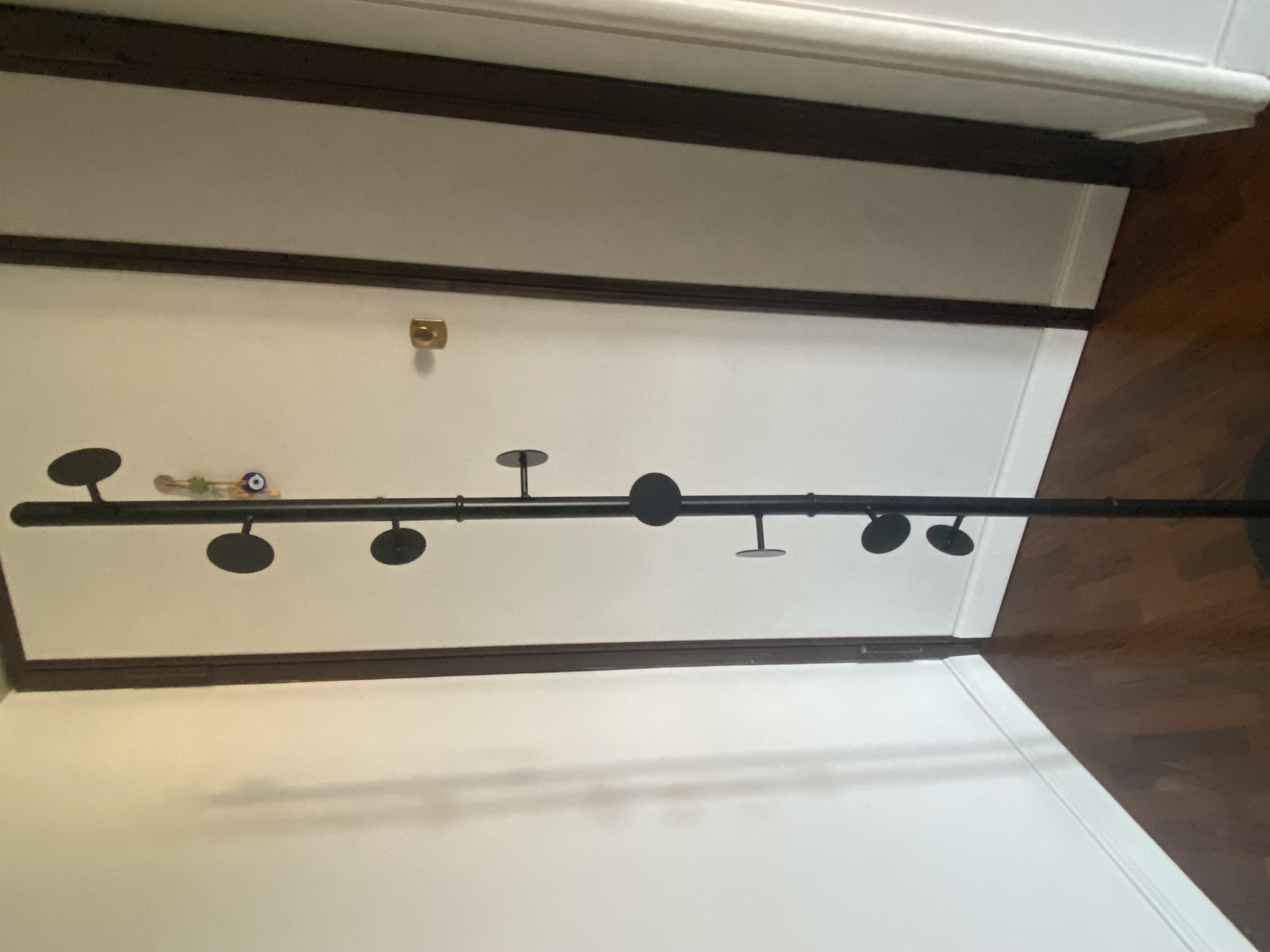 Appendiabiti Homde Design: Eleganza In Marmo E Acciaio Per Il Tuo Ingresso