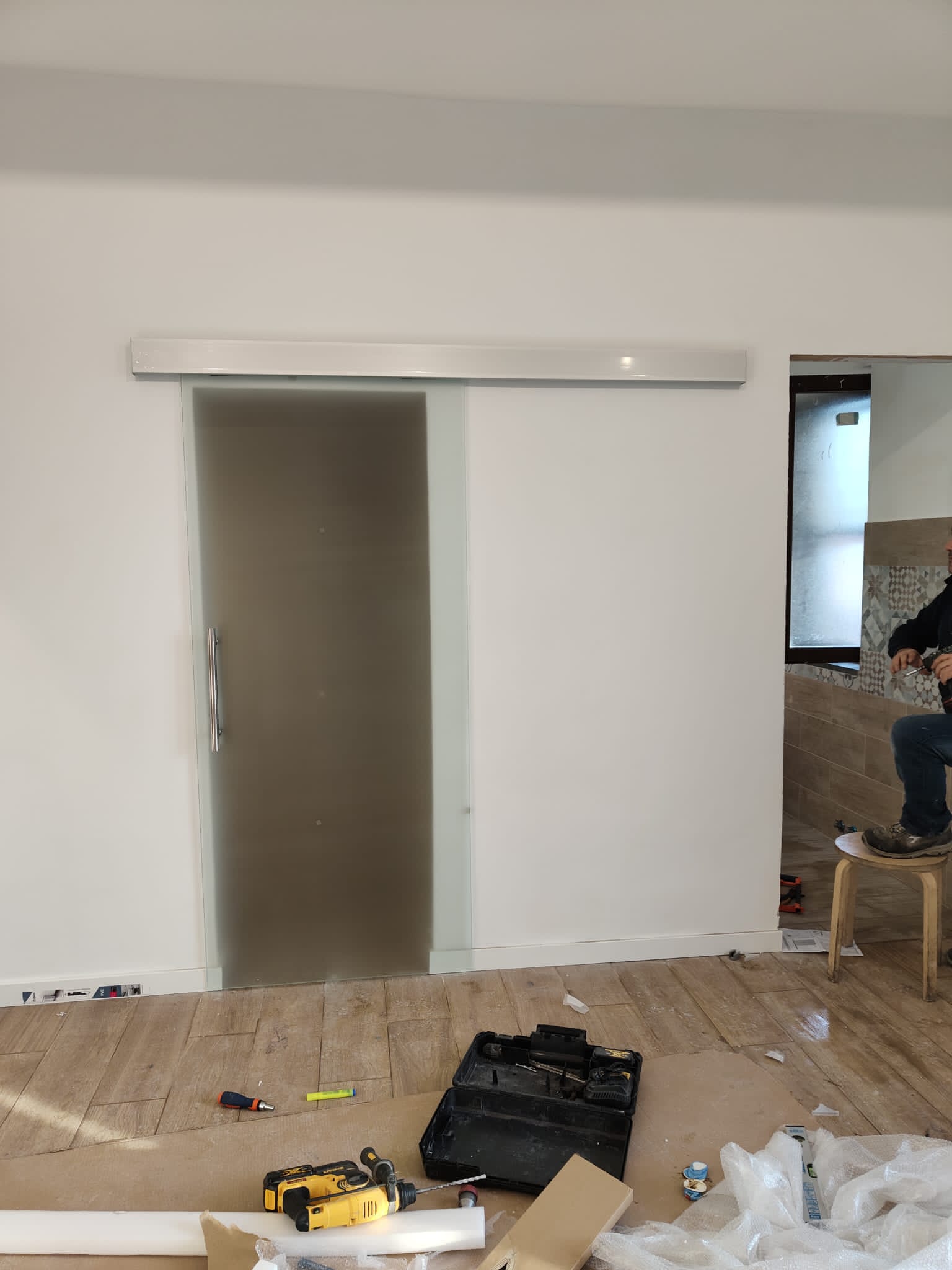 Porta Scorrevole In Vetro Satinato Mai & Mai - 90x205 Cm Per Bagno O Cucina - Con Binario E Maniglia - Foto 6