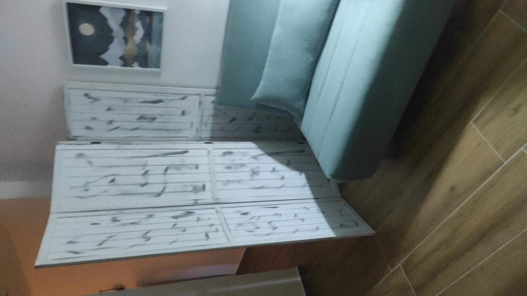 Biombo Plegable De 4 Paneles HOMCOM - 160.5x170 Cm, Madera De Paulonia Blanca, Divisor De Ambientes