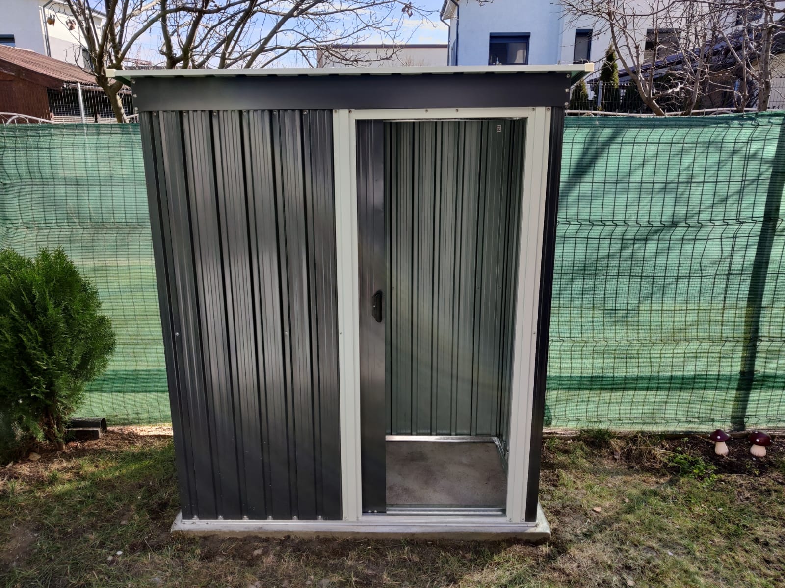 Outsunny Casetta Porta Utensili in Acciaio, Capanno da Giardino con Porte Scorrevoli