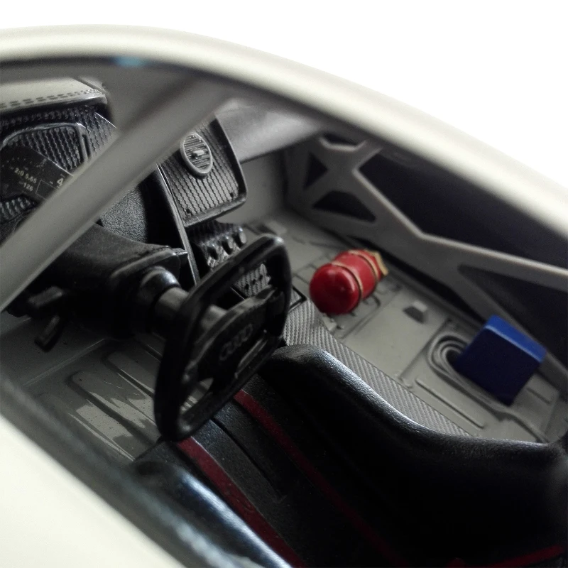 Audi R8 Radio Remote Control Model Car Mini 1: 14 Radio Remote Toy for Kids Xmas Gift