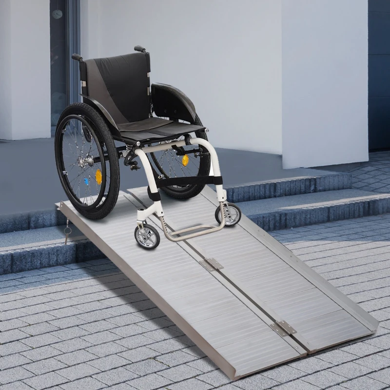 HOMCOM Folding Aluminum Ramp W/Handle for Wheelchairs/Scooters/Pet Mobility 40"