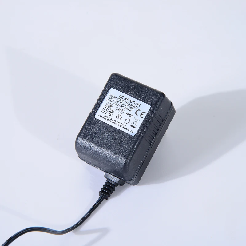 HOMCOM SZTUCZNA CHOINKA Z OŚWIETLENIEM 150 cm 4 kolory