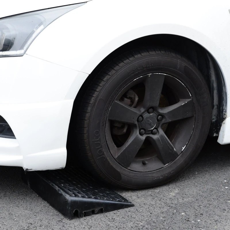 Set de 2 Rampas  para Coche de Caucho Par de Rampas Portátiles de AUTO Hasta 30 Toneladas para Remolques Scooters Carretillas 49x31x10cm