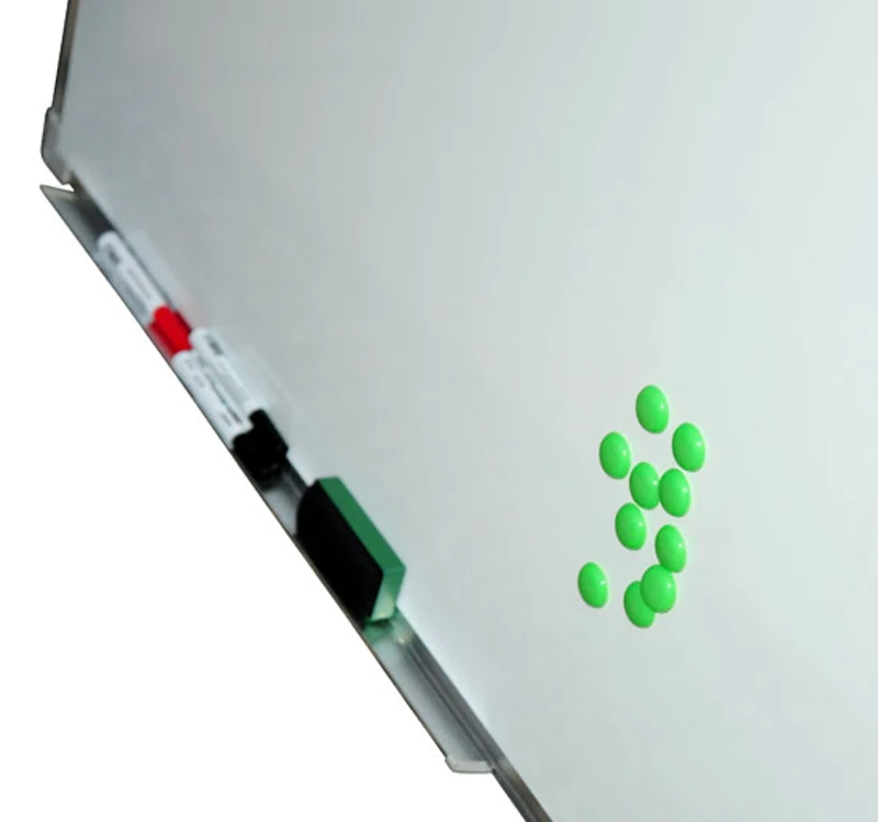 Quadro magnético branco com 10 ímãs, 1 borracha e 4 marcadores - branco - 110x80cm