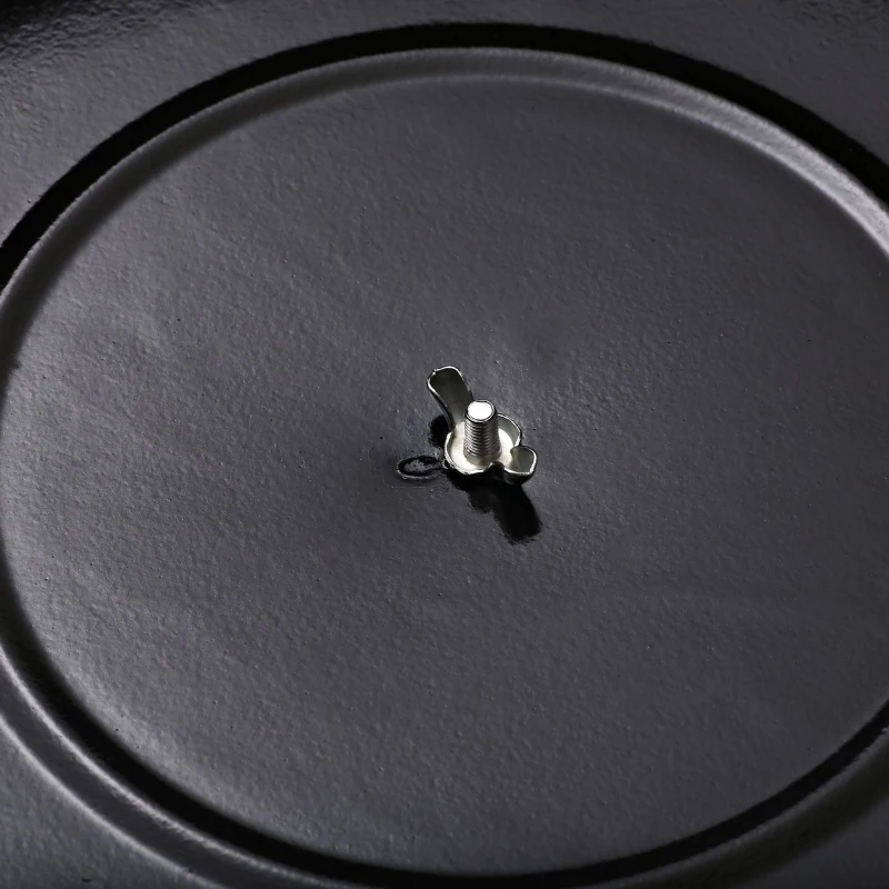 Outsunny Barbecue a Carvão Portátil Barbecue Pequena de Metal Esmaltado com 3 Pés Antiderrapantes Ø36,5x54cm Preto e Vermelho