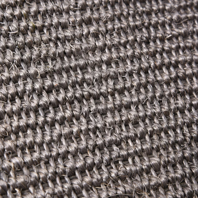 PawHut Arranhador para Gatos com Rolo Placa para Arranhar Revestidos de Sisal Natural e Brinquedo Suspenso Centro de Atividades para Animais de Estimação 45x25x16 cm Cinza e Branco