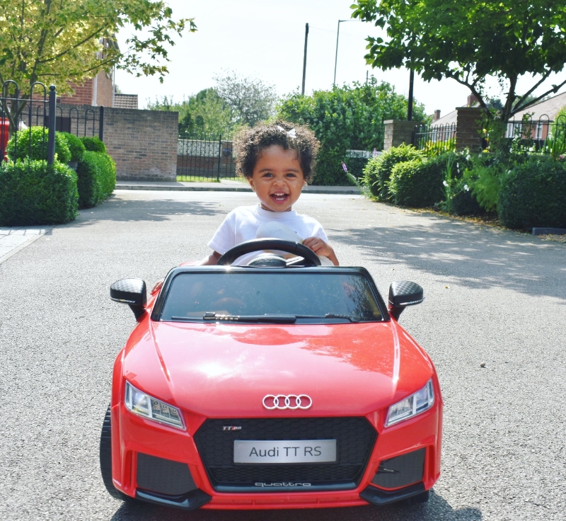 HOMCOM Kids Licensed Audi TT Ride-On Car 6V Battery w/ Remote Suspension Headlights and MP3 Player 2.5-5km/h Red