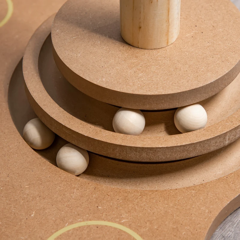 PawHut Arranhador para Gatos com Postes de Sisal em Forma de Cogumelo Brinquedo Suspenso Penas Pista de Bolas de Madeira e Bola com Mola 46x44x56,5cm Marrom e Bege