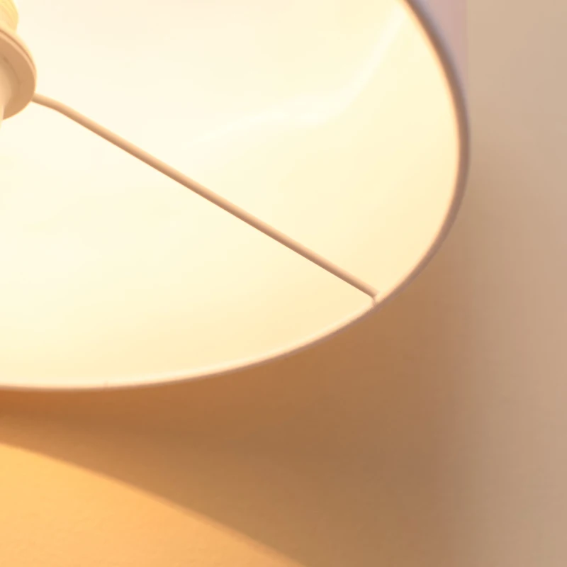 HOMCOM Candeeiro de Pé com Prateleira de Madeira Ecrã de Tecido Suporte para Lâmpada E27 Máx. 40W com Interruptor de Pé Moderno para Sala de Estar Dormitório Estúdio Ø35x155cm Branco