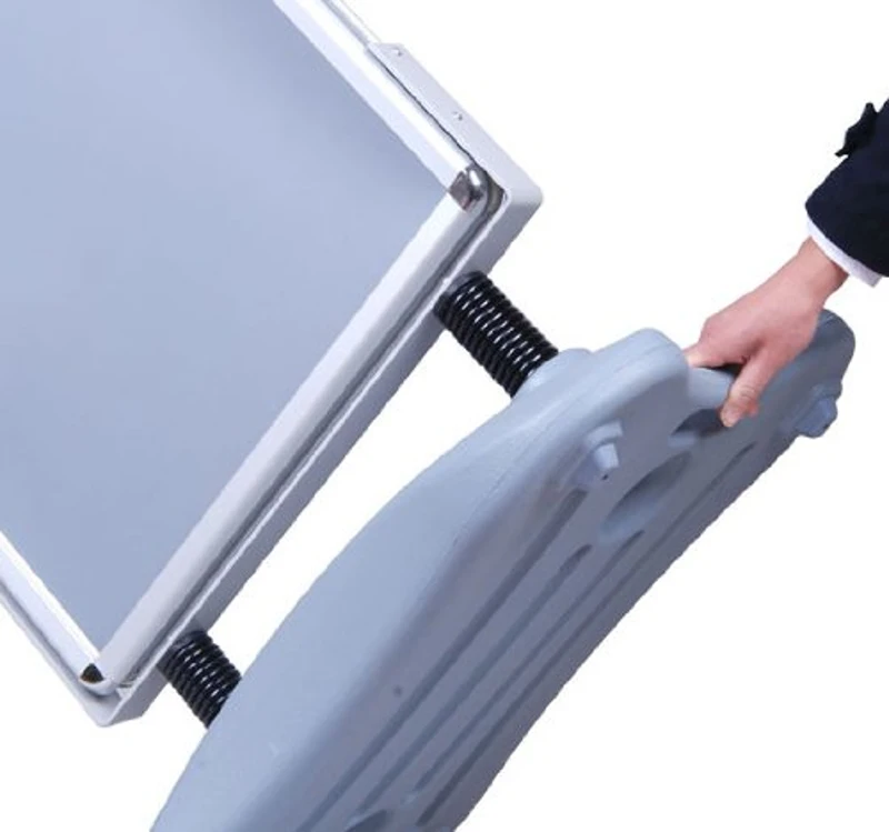 Outsunny - Espositore lavagna cavalletto pubblicitario base riempita con acqua sabbia