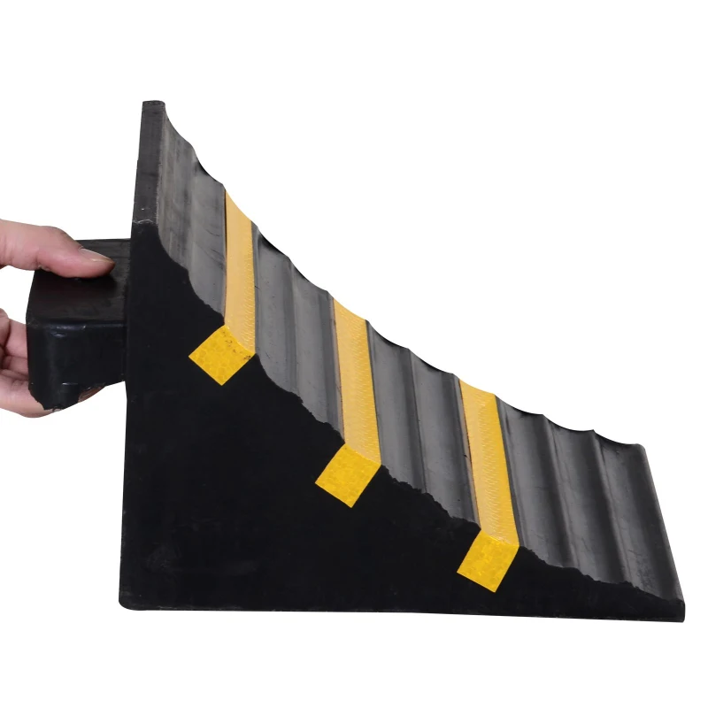 HOMCOM Pene Blocat Roti Antiderapant in Cauciuc pentru Masini,Moto si Rulota 25x16x19cm 2Buc