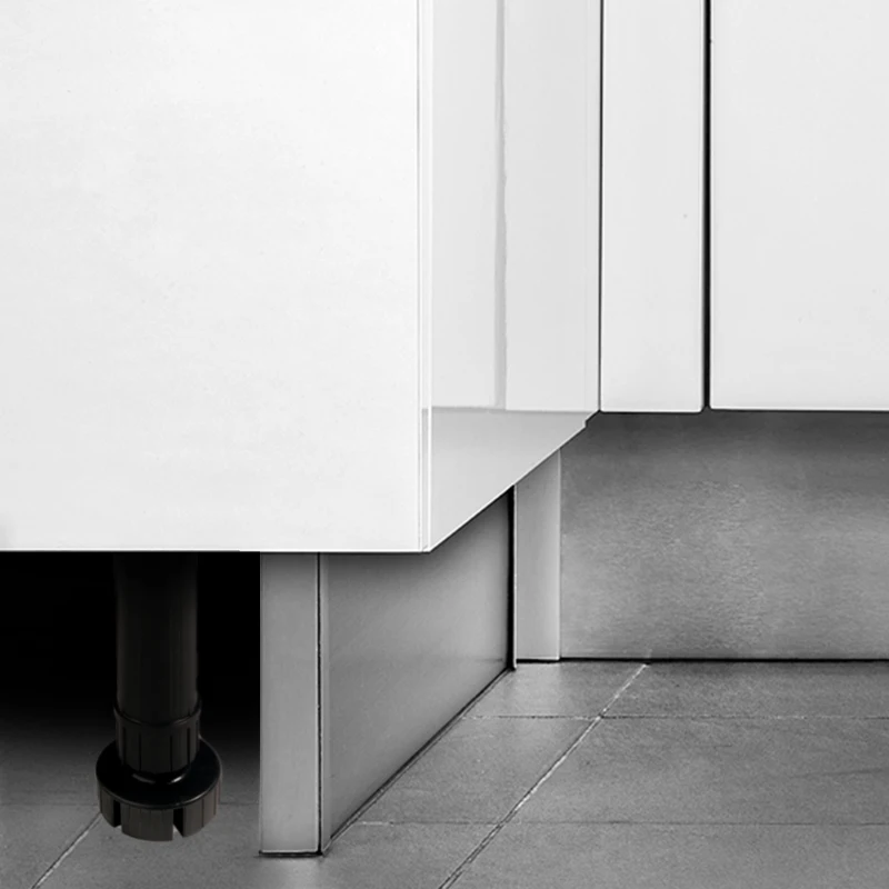 Emuca Piedino regolabile con base pre-assemblata per mobile, 118-135 mm, Plastica, Nero, 40 u.