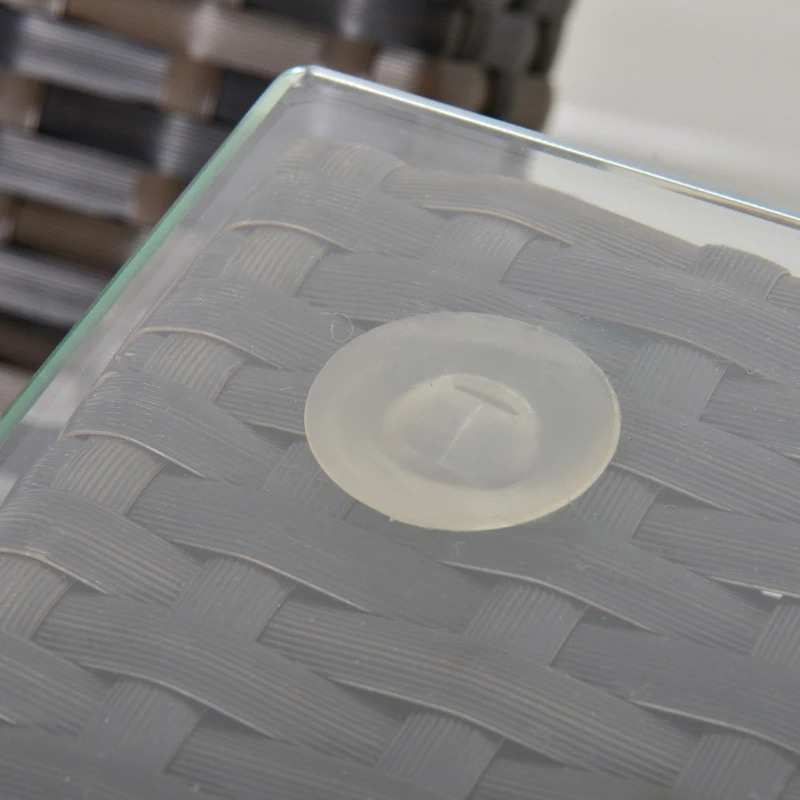 Outsunny Set 2 Sedie Sdraio da Giardino Reclinabili con Tavolino, Lettino Prendisole Imbottito in Rattan Sintetico, Marrone e Khaki, 165x75x96cm