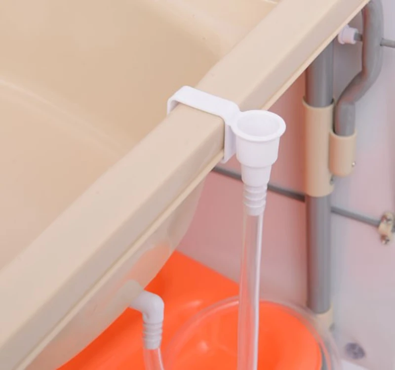 Mobiler Baby Wickeltisch mit Wickelauflage und Badewanne (2 in 1) Modell 1