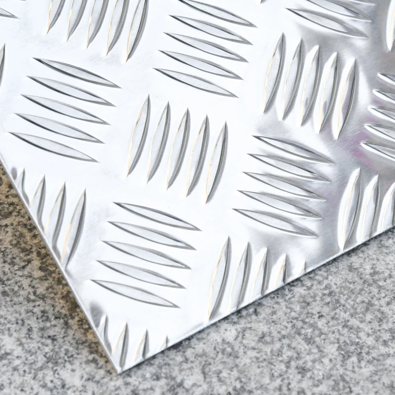 HOMCOM Rampa per Sedia a Rotelle, Deambulatore e Persone Disabili in Lega di Alluminio Antiscivolo Capacità 272kg, 55x70x5cm