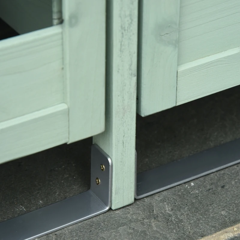 Outsunny Abri poubelles - abri de Jardin - 2 Portes verrouillables - dim. 131L x 85l x 125H cm - Bois Sapin Vert d'eau