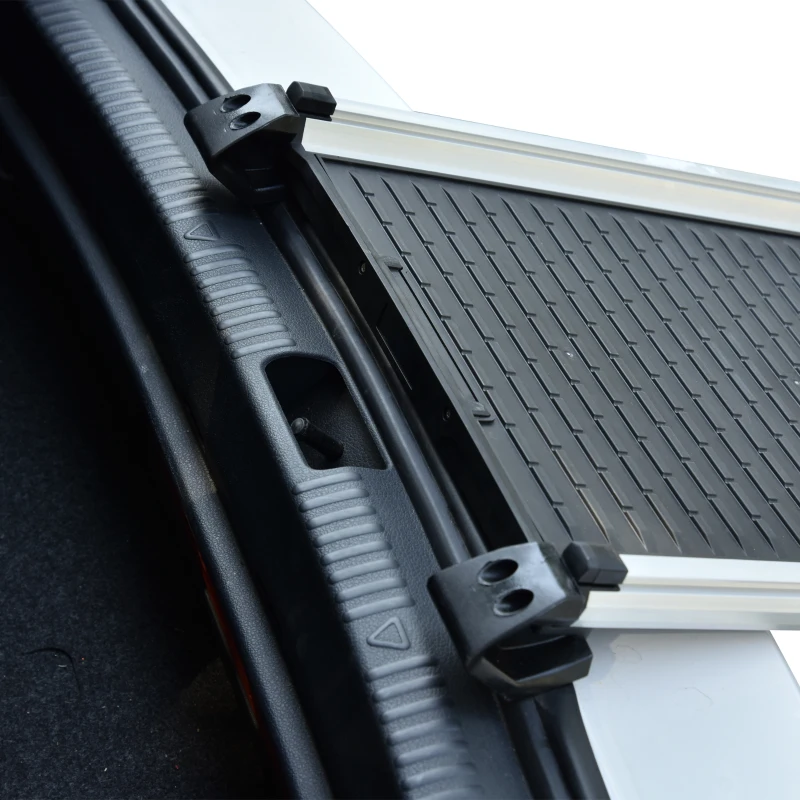 PawHut Rampe Télescopique pour Chien Rampe Animal de Compagnie en 3 Parties Légère Design Pliable avec Poignée Rampe d'accès Ideale pour Voiture Facile à transporter 159 x 42 x 11,5 cm Noir