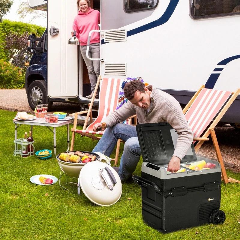 Outsunny Geleira de Compressor Portátil 55L Geleira Elétrica de Carro CC 12V/24V Temperatura até -20℃ com Tela Tátil Alça Retrátil e Rodas 71,1x46x57,1cm Preto
