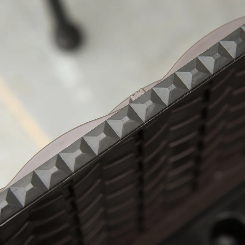 Outsunny podwyższona grządka 6-częściowa skrzynia na rośliny z otworami odpływowymi o wyglądzie rattanu kwietnik DIY kolor brązowy 40 x 40 x 44 cm