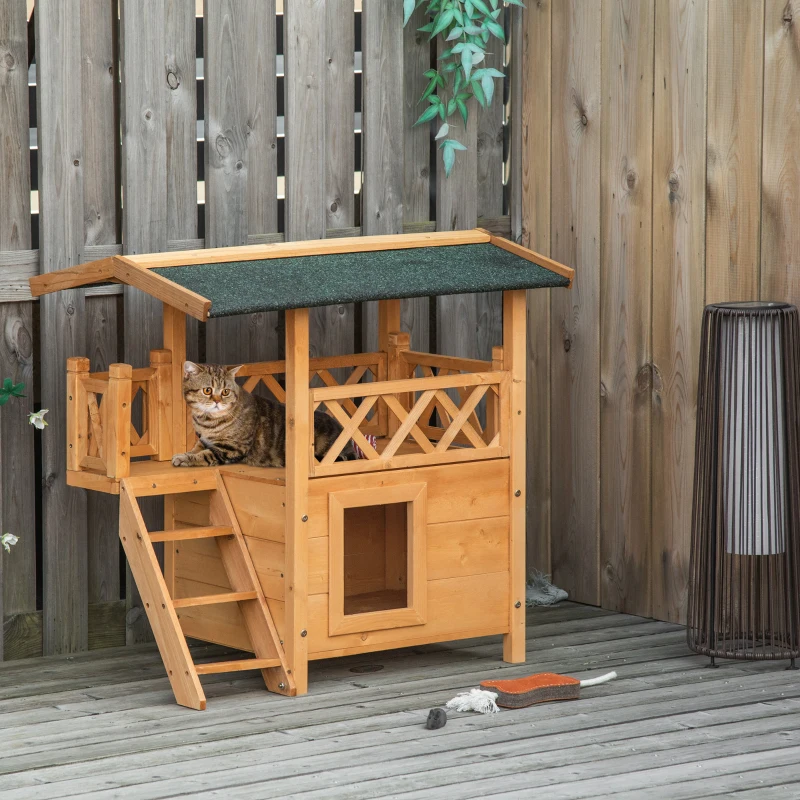 PawHut Katzenhaus mit Asphaltdach, 2-stöckig, Katzenhütte mit Balkon, Katzenvilla mit Treppe, Massivholz, Natur, 77 x 50 x 73 cm