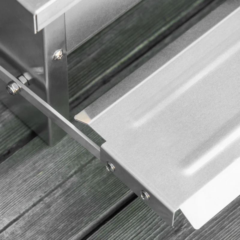 PawHut Mangiatoia per Galline 8.5 Litri 5 Polli, con Coperchio e Pedale, 56x37x18.5cm, Argento