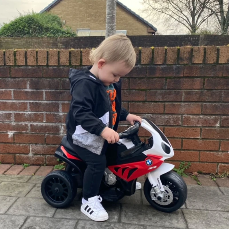 HOMCOM Electric Motorbike for Kids Ride on BMW Motorbike W/Headlights and Music, 6 V-Red