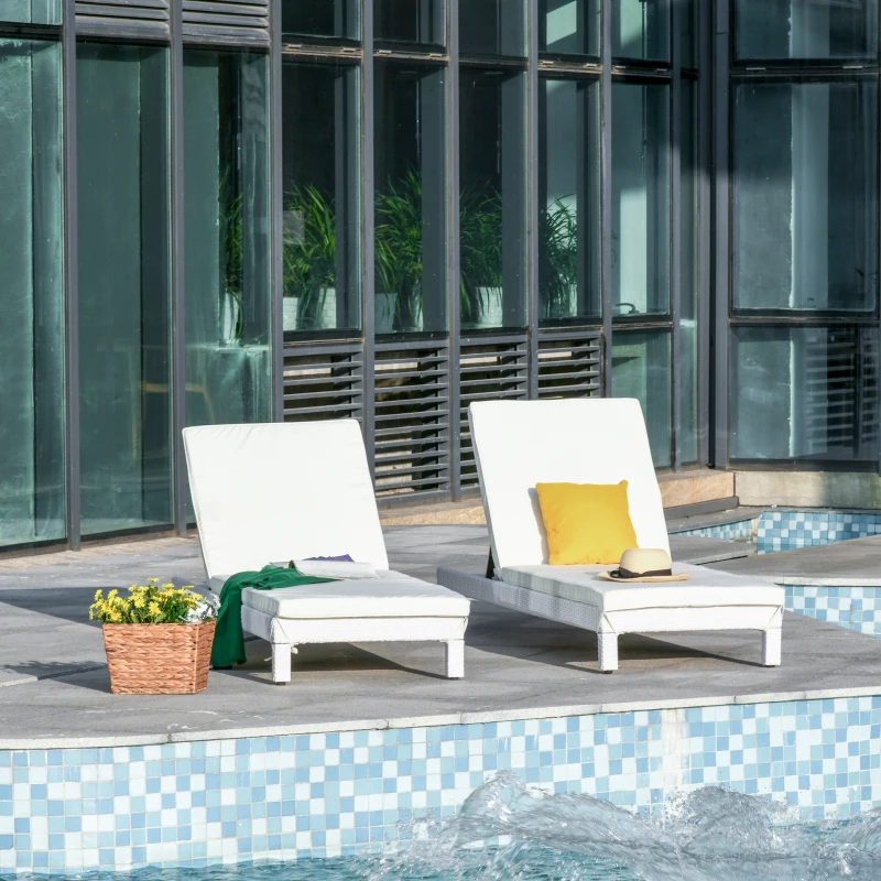 Outsunny Set 2 Sezloguri de Gradina in PE Rattan cu Perna Captusita Alba