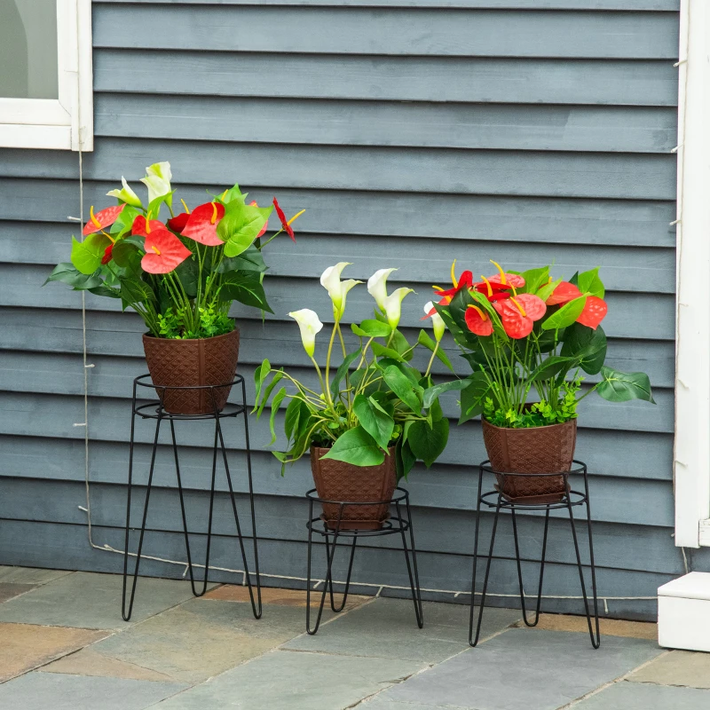 Stojaki na kwiaty Outsunny zestaw 3 metalowych stojaków na rośliny kwietniki uchwyt na doniczkę podstawka pod doniczkę Ø16 cm kolor czarny