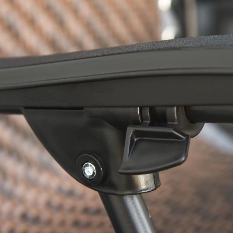 Outsunny Tumbona Plegable de Ratán con Respaldo Ajustable Reposacabezas Extraíble Portavasos y Soporte para Teléfono Jardín Terraza al Aire Libre 65x70x110 cm Marrón