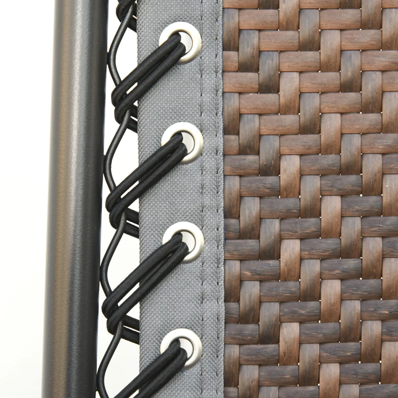 Outsunny Tumbona Plegable de Ratán con Respaldo Ajustable Reposacabezas Extraíble Portavasos y Soporte para Teléfono Jardín Terraza al Aire Libre 65x70x110 cm Marrón