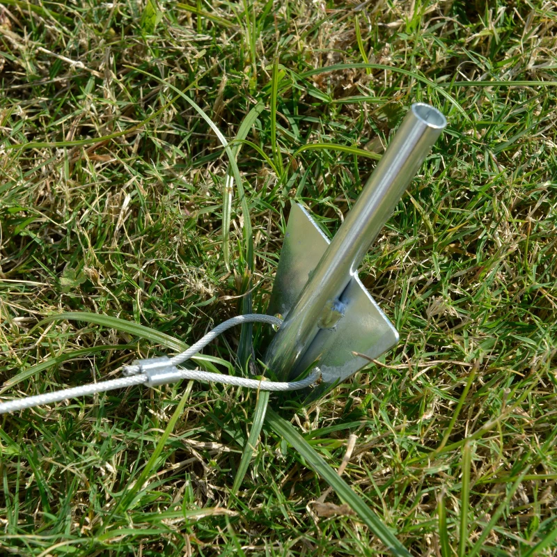 Outsunny Estufa de jardim Túnel com 4 janelas e porta de enrolar Cobertura de PE e estrutura de aço 240x180x200cm branco