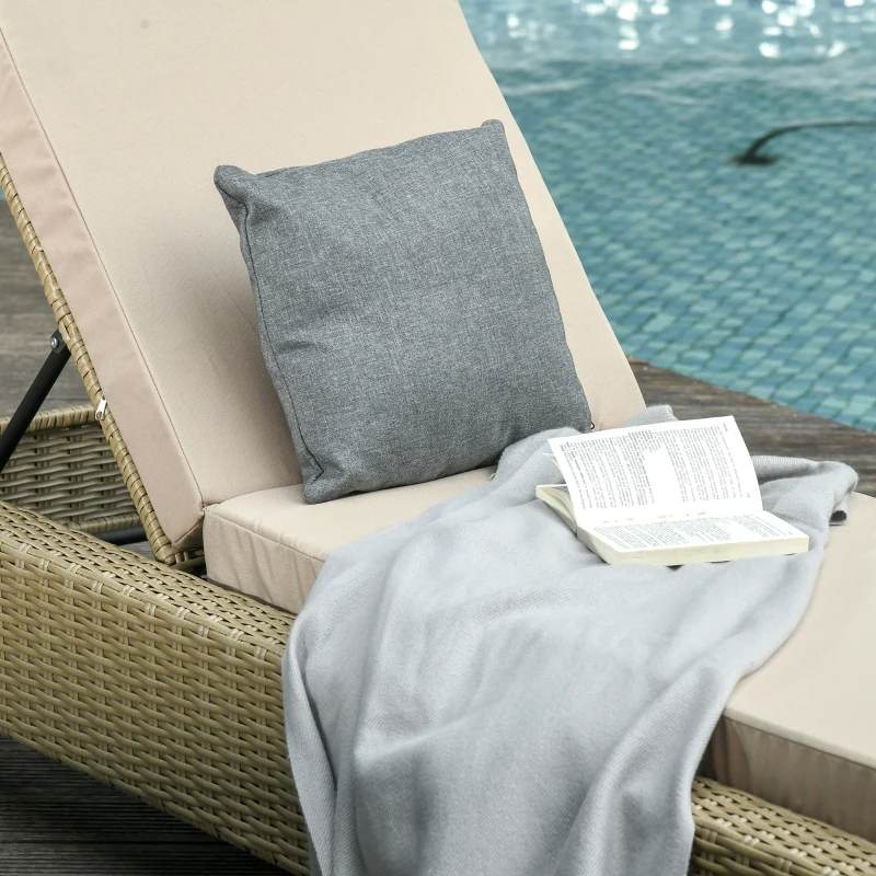 Outsunny Patio Chaise Lounge Chair Outdoor Rattan Furniture w/ Padded Cushion All Weather Recliner 5-Position Adjustable for Garden Poolside Balcony Cream