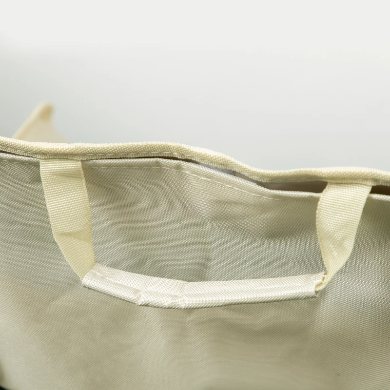 Outsunny Scaun pentru camping, pliant, din material Oxford si otel, cu buzunar pentru obiecte si husa pentru transport inclusa, 61x54x66 cm, alb