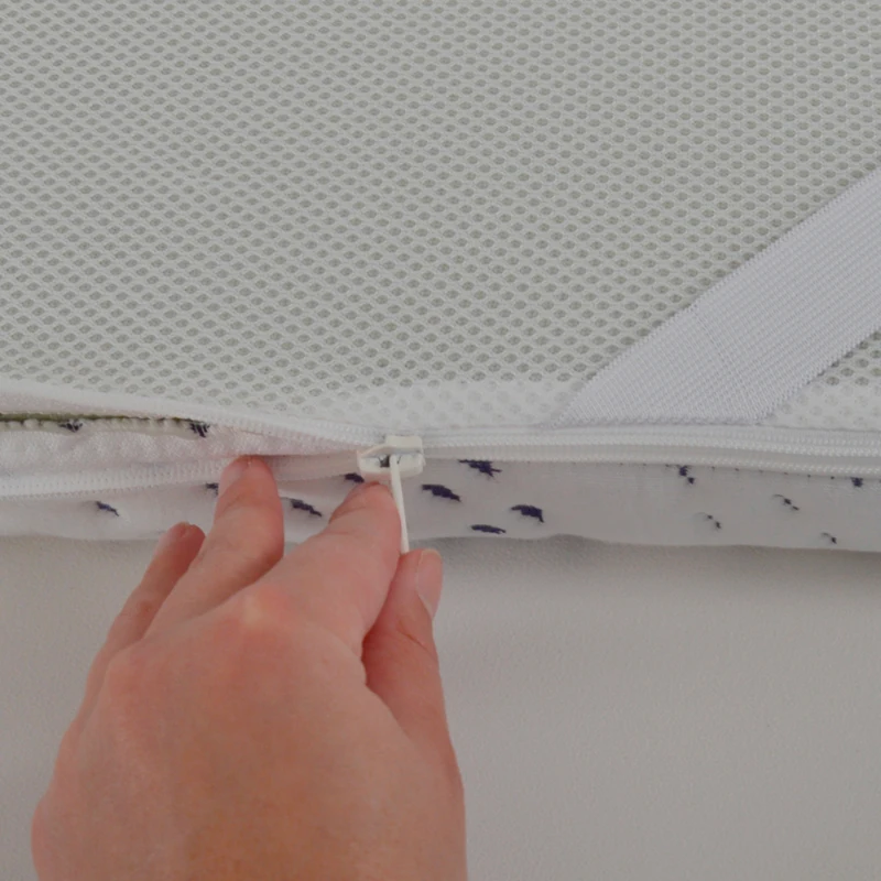 HOMCOM Surmatelas 140 x 190 mémoire de forme 5cm d'épaisseur densité de 50 kg/m³ avec microcapsules de gel rafraîchissant