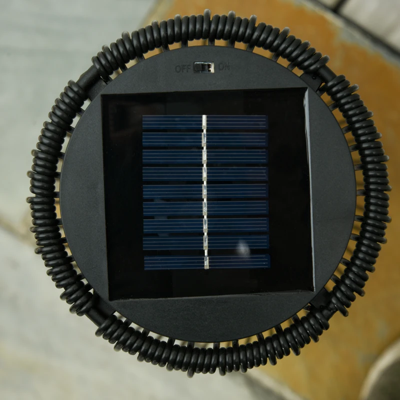 Outsunny Tuinlamp, Buitenlamp op Zonne-energie, 8 Uur Bedrijfstijd, Rotanlook, Zwart, 21,5 x 21,5 x 61 cm(m-8)