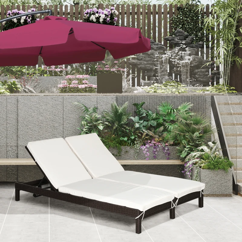 Outsunny Conjunto de Espreguiçadeiras Exterior de Vime 2 Lugares com Almofadas Acolchoadas Resistente à Água com Encosto Ajustável em 5 Níveis Suporta 220kg 196x120x28cm Marrom e Branco Creme